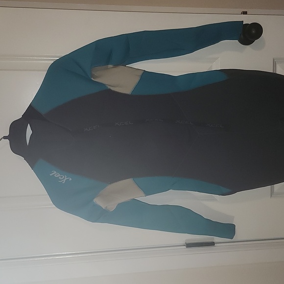 Xcel womens 10 wetsuit - Picture 3 of 6